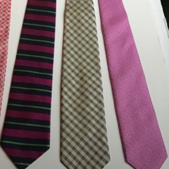 3 Brooks Brothers lovely colours & prints silk ties made in USA 🇺🇸 - Picture 4 of 6